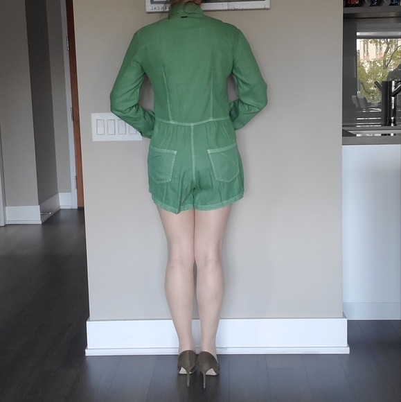 ๐ 2X HOST PICK ๐ BillaBong Gigi Twill Romper - Picture 7 of 16